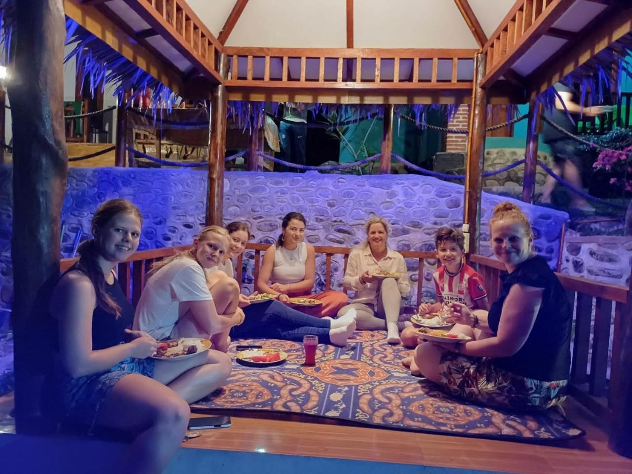 Asim Paris Guesthouse & Jungle Trekking บูกิตลาวัง ภายนอก รูปภาพ